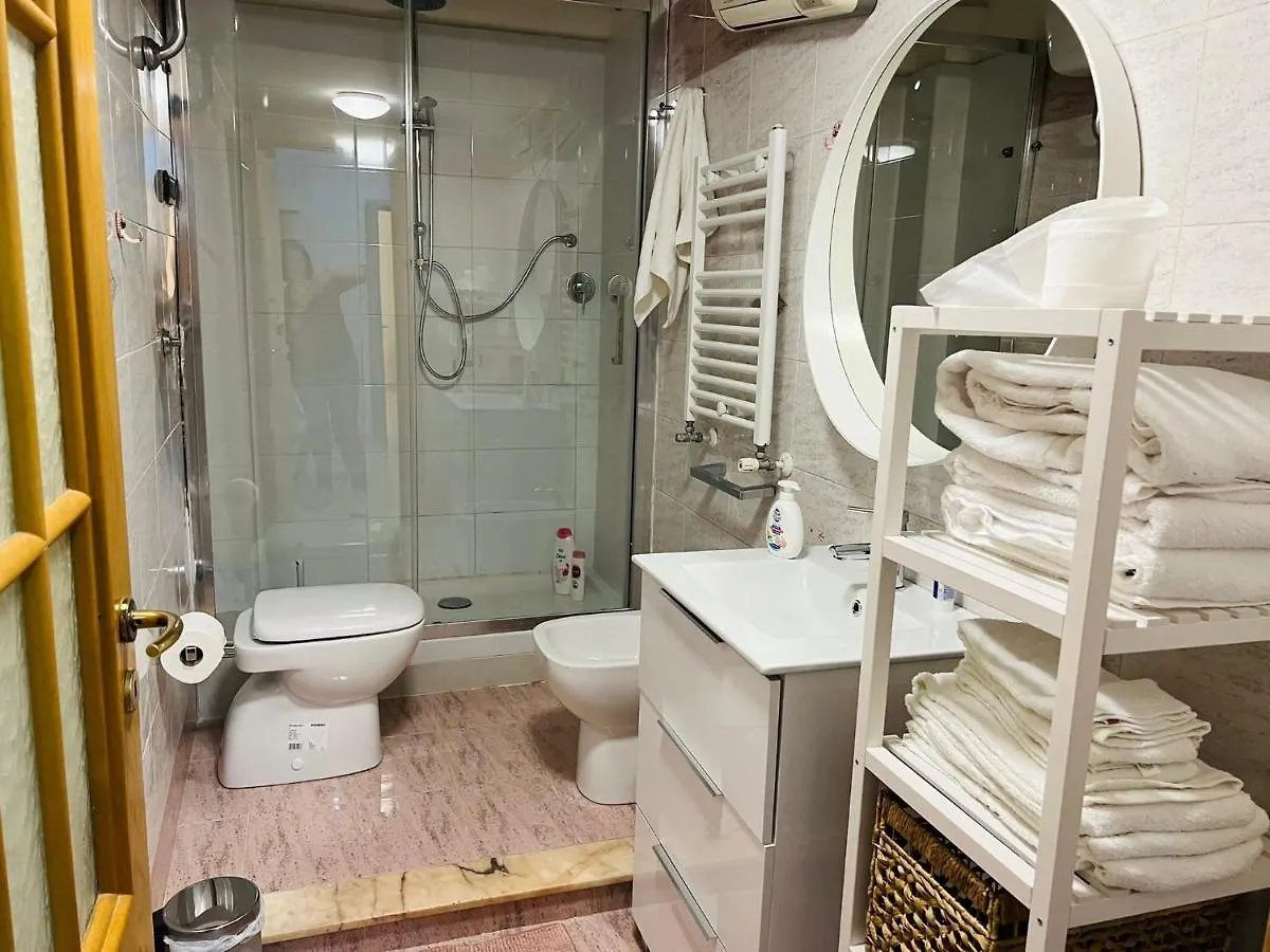 Casa Mires Apartment Naples