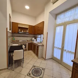 Appartamento Casa Mia Al Plebiscito, Napoli